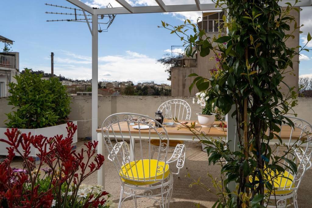 Ebullience - Stylish & Chic Athens Apartment Exterior photo