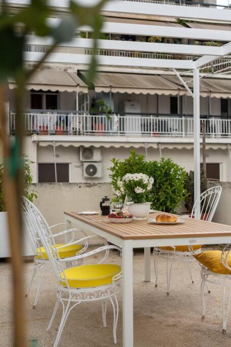 Ebullience - Stylish & Chic Athens Apartment Exterior photo